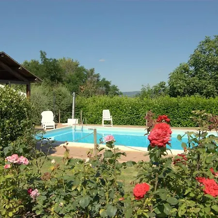 Cantagallina Sleeps 2 Pool Wifi T763091